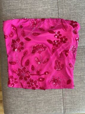 Women’s Hot Pink Sequin Floral Strapless Crop Top